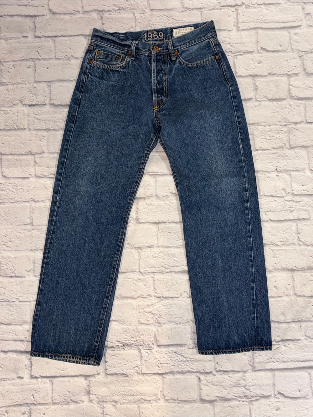 GAP Vintage 1969 Jeans. Made in Italy. Size 32x30